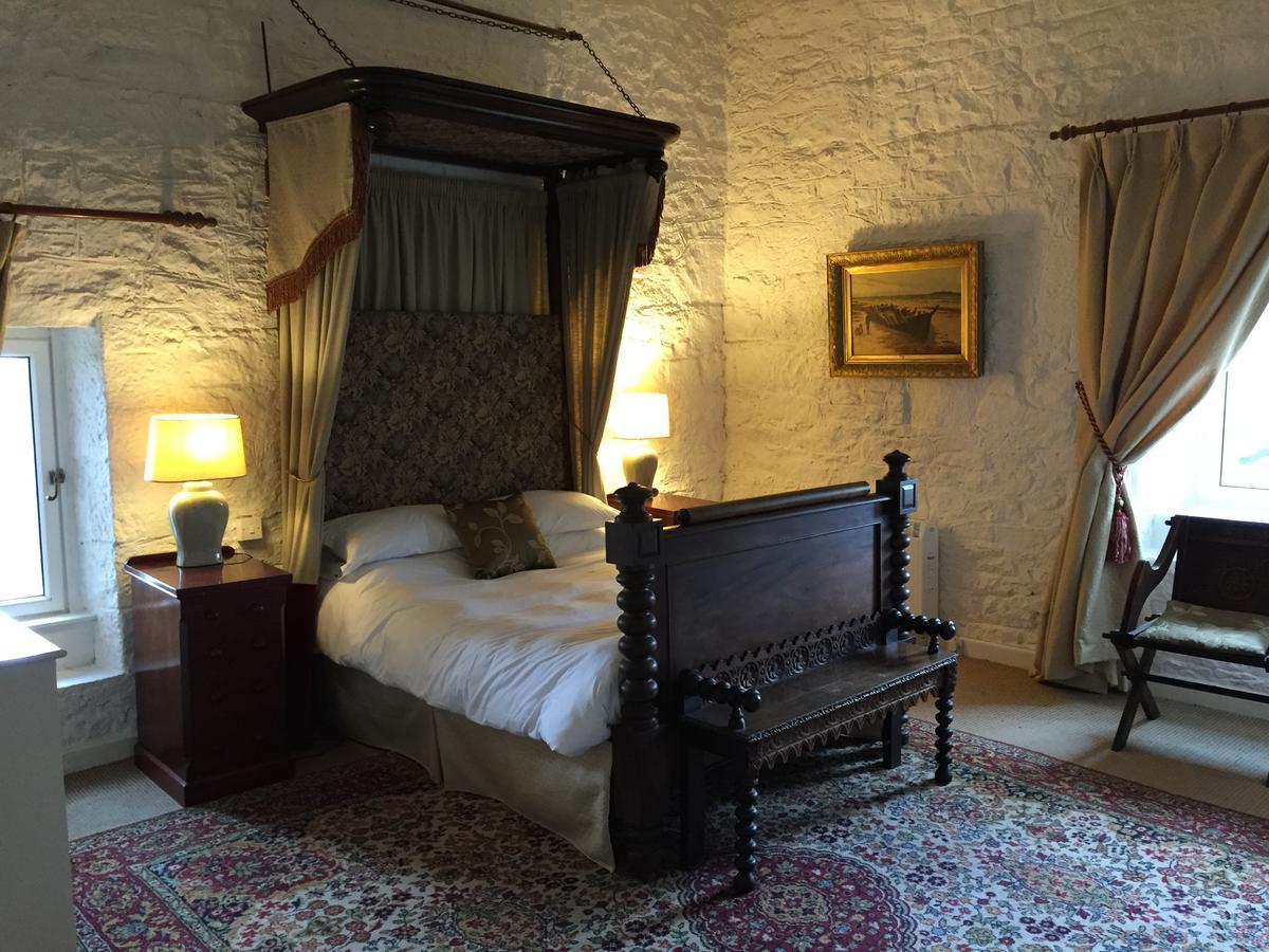 Ross Castle B&B Oldcastle Esterno foto