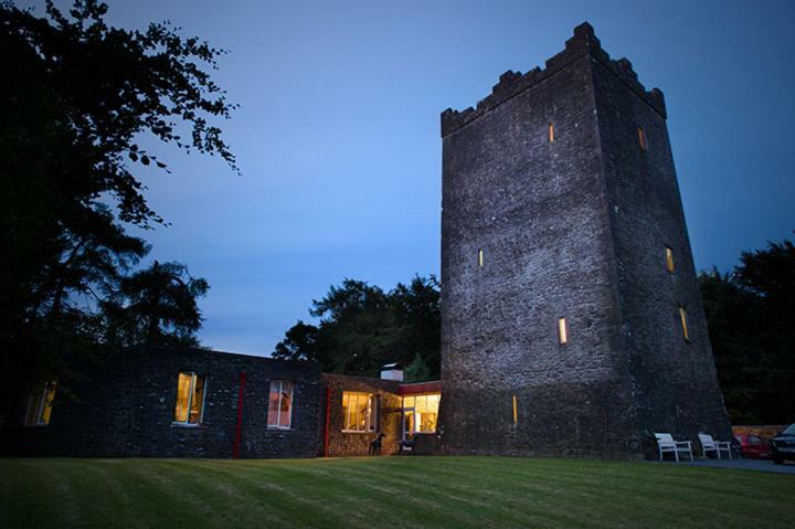 Ross Castle B&B Oldcastle Esterno foto